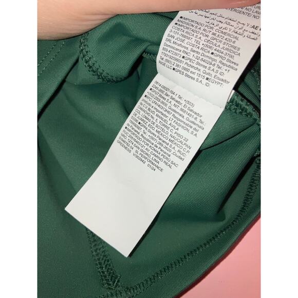 Old Navy green and white collard cropped top size medium - Picture 2 of 5